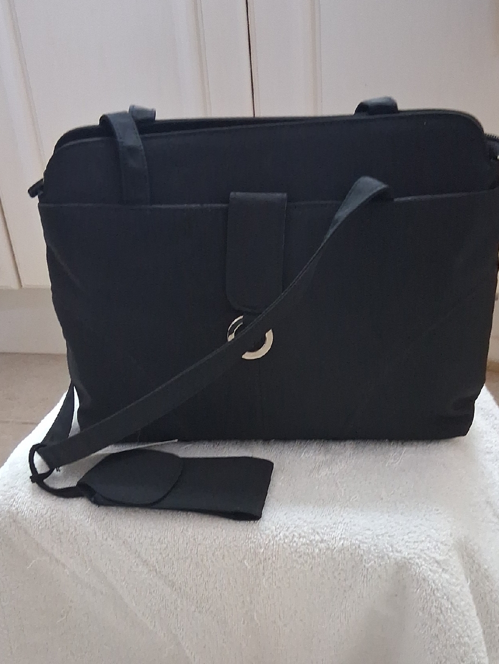 Black Shoulder Bag